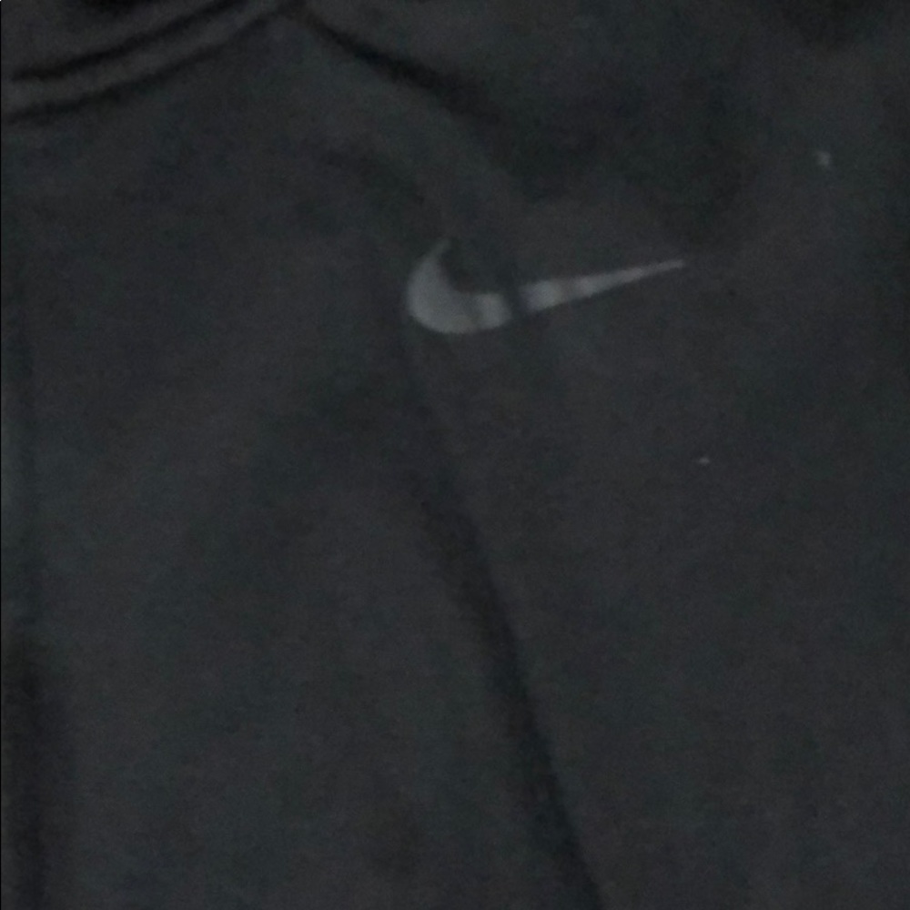Pullover - Picture 2 of 3